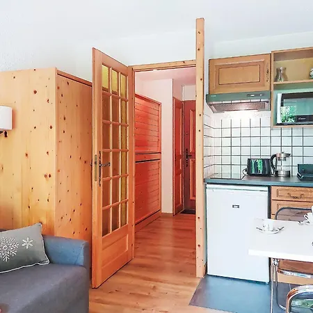 Daire Clos Du Savoy-22 By Interhome Chamonix
